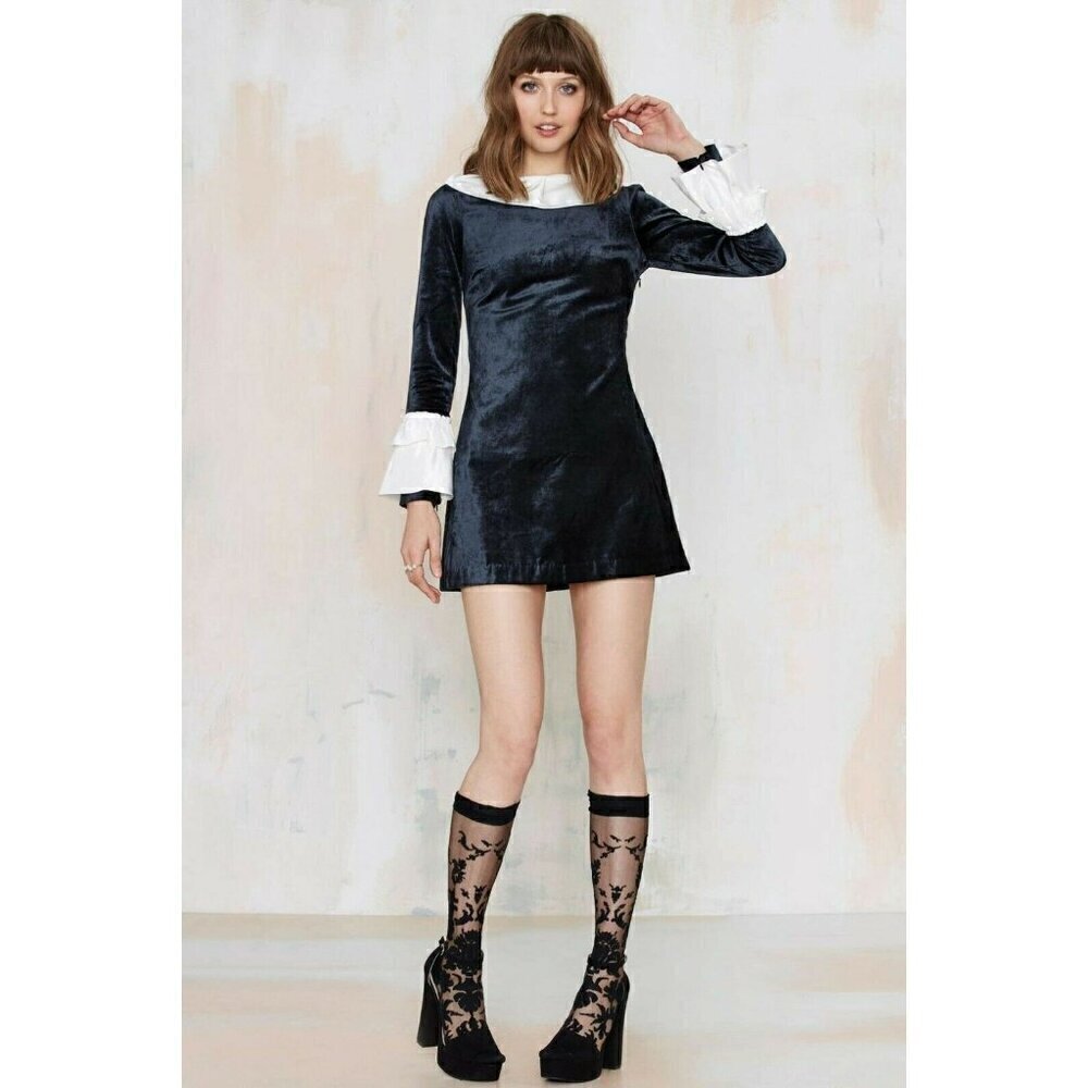 Nasty Gal To Be Adored Aga A-Line Ruffle Sleeve Velvet Dress - Picture 8 of 11